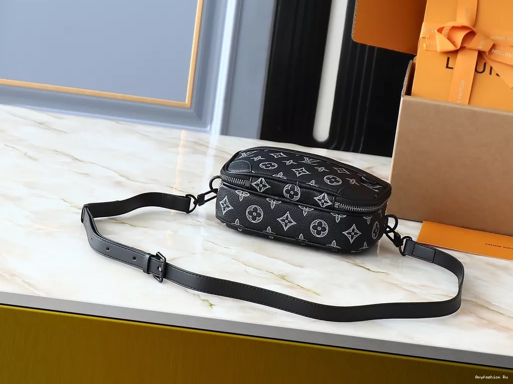 Soft Bags Messenger Unisex Vuitton For Louis 8756 0306